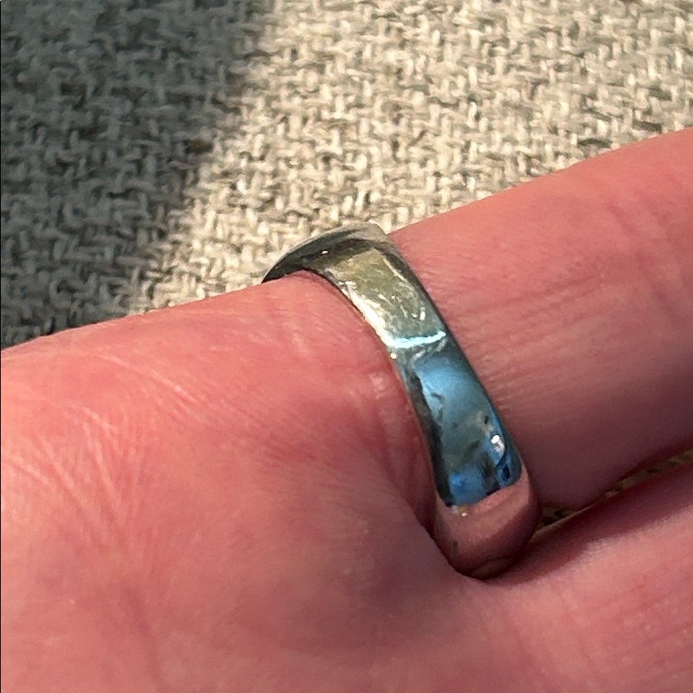 Vintage Silver and Gold Heart Ring - Picture 5 of 16